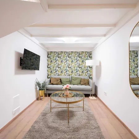 Parkside Pearl K35 Budapest